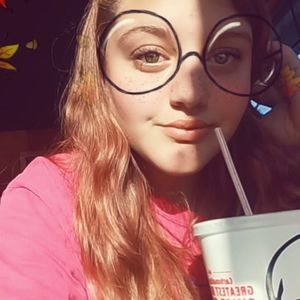 Meet your Posher, Lenzy